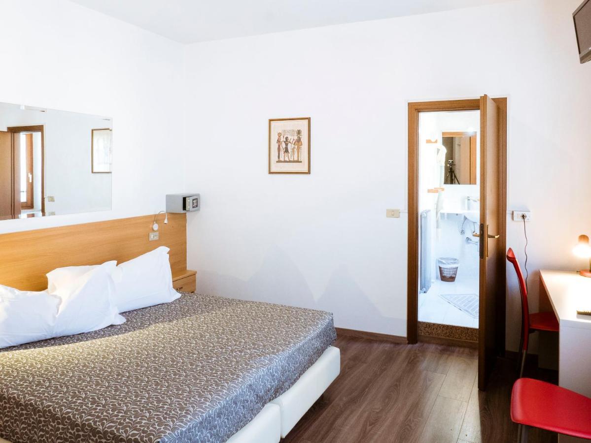 Hotel Doria Nago-Torbole Exterior photo