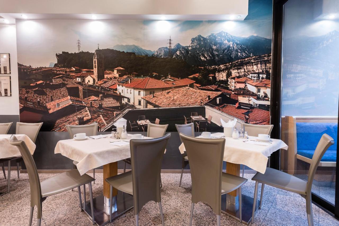 Hotel Doria Nago-Torbole Exterior photo